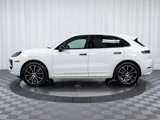 Used 2024 Porsche Cayenne image 2