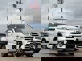 Used 2017 Toyota Highlander XLE image 2