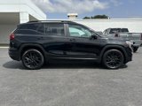 Used 2023 GMC Terrain SLE w/ Driver Convenience Package image 2