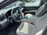 Used 2020 Toyota Camry SE image 6