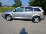Used 2017 Dodge Journey SXT w/ Comfort/Convenience Group image 2