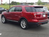 Used 2018 Ford Explorer XLT w/ Equipment Group 201A image 4