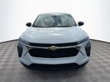 Used 2025 Chevrolet Trax LS image 2