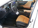 New 2025 Lexus ES 300h w/ Premium Package image 4