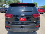 Used 2020 Kia Sorento LX image 4