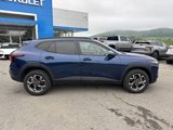 Used 2024 Chevrolet Trax LT w/ LT Convenience Package image 3