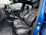 Used 2015 Porsche Macan S image 2