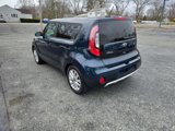 Used 2017 Kia Soul + image 4