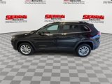 Used 2019 Jeep Cherokee Latitude w/ Popular Appearance Group image 6