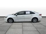 Used 2022 Toyota Corolla LE image 2