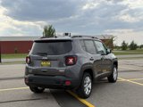 Used 2018 Jeep Renegade Latitude image 3