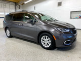 Used 2022 Chrysler Pacifica Touring-L image 6
