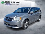 Used 2016 Dodge Grand Caravan SE image 2