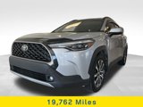 Used 2024 Toyota Corolla Cross XLE image 3