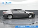 Used 2020 Toyota Camry LE image 2
