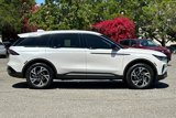 New 2025 Lincoln Nautilus Premier image 4
