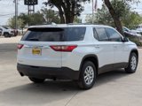 Used 2019 Chevrolet Traverse LT image 3