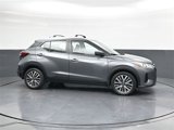 Used 2021 Nissan Kicks SV image 3