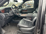 Used 2023 Lincoln Navigator 4WD image 2