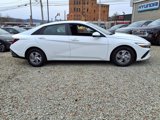 New 2025 Hyundai Elantra SE image 3