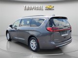 Used 2022 Chrysler Pacifica Touring-L image 3