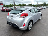Used 2014 Hyundai Veloster image 3