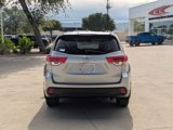 Used 2017 Toyota Highlander SE image 4