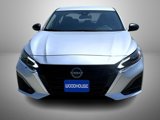 Used 2024 Nissan Altima 2.5 SV image 2