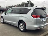 Used 2022 Chrysler Voyager LX image 4