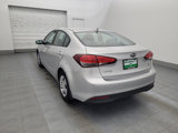 Used 2017 Kia Forte LX image 5