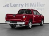 Used 2018 Nissan Titan SV image 2