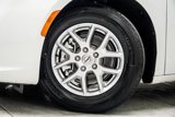 Used 2022 Chrysler Pacifica Touring-L image 3