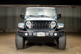 Used 2024 Jeep Gladiator Sport image 2
