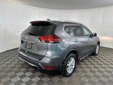 Used 2018 Nissan Rogue SV image 3
