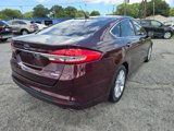 Used 2017 Ford Fusion SE w/ Fusion SE Technology Package image 5