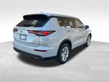 New 2025 Mitsubishi Outlander ES image 4