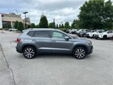 Used 2024 Volkswagen Taos SE image 3