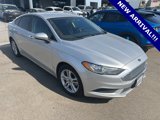Used 2018 Ford Fusion SE w/ Fusion SE Technology Package image 3