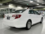 Used 2014 Toyota Camry L image 2