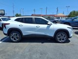 New 2025 Chevrolet Trax LT w/ Sunroof Package image 2