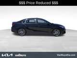 Used 2022 Kia Forte GT-Line image 2