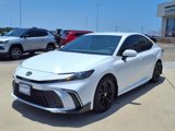 Used 2025 Toyota Camry SE image 3