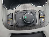 Used 2021 GMC Acadia SLT image 6
