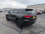 Used 2017 Jeep Grand Cherokee Altitude image 6