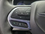 Used 2023 Chrysler Pacifica Touring-L image 4