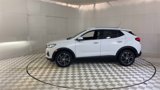 Used 2021 Buick Encore GX Essence image 5
