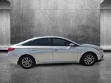 Used 2016 Hyundai Sonata SE image 4