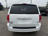 Used 2017 Dodge Grand Caravan SXT image 5