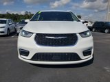 Used 2023 Chrysler Pacifica Touring-L image 3