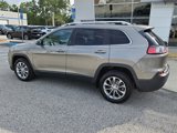 Used 2019 Jeep Cherokee Latitude Plus w/ Comfort/Convenience Group image 4